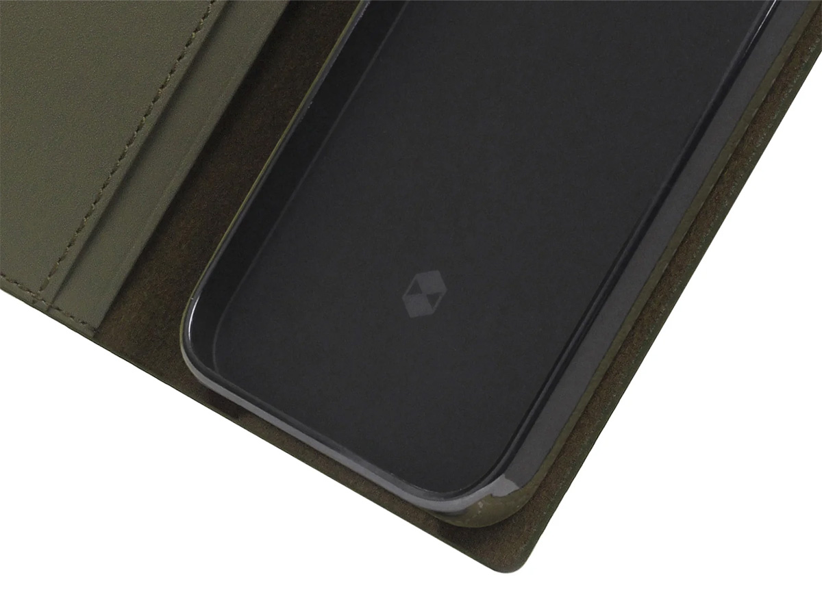 SLG Design D+ Italian Carbon Bookcase Khaki - iPhone 12 Mini hoesje