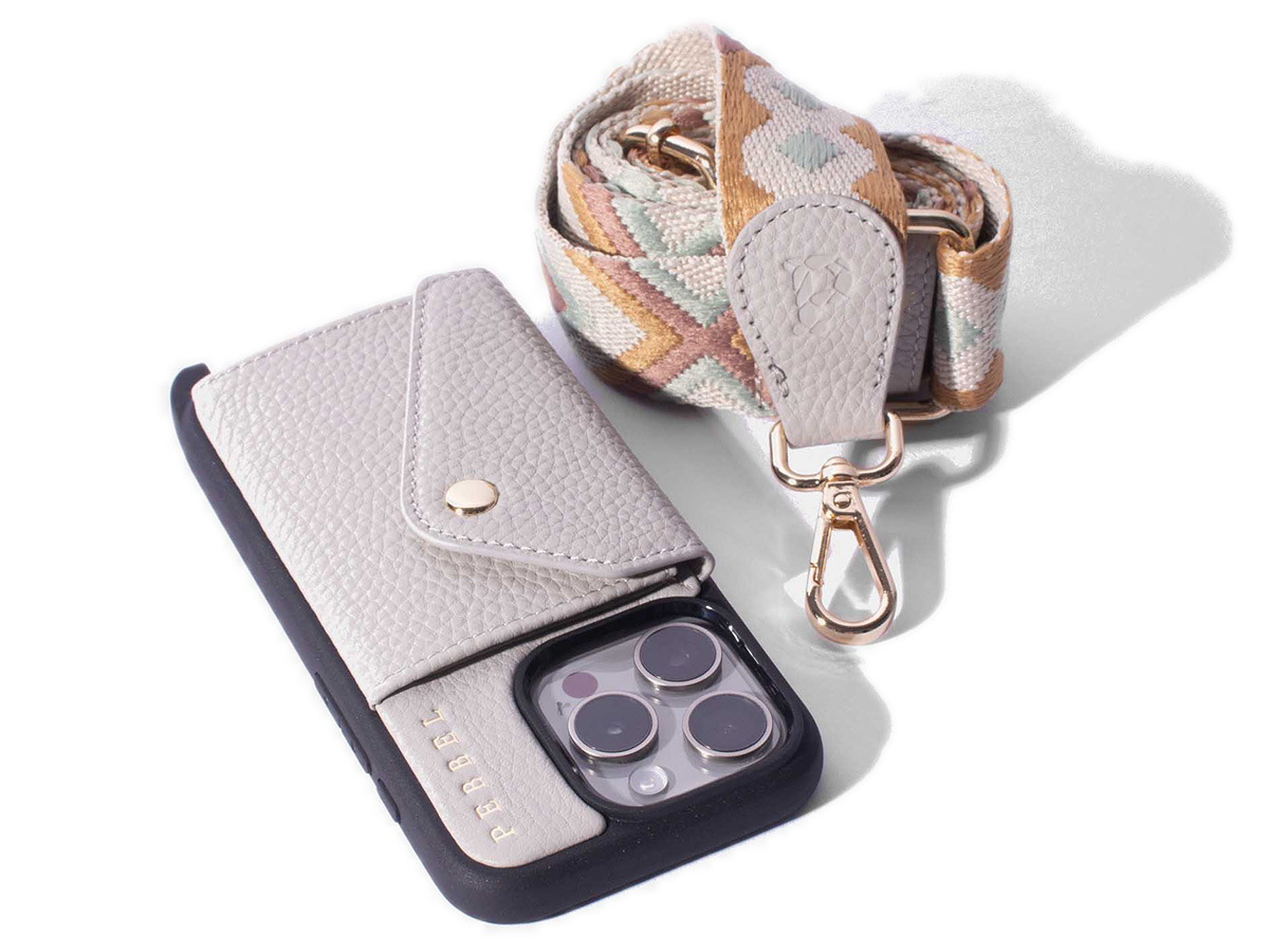 Pebbel Crossbody Case met Indie Koord - iPhone 14 Plus Hoesje Leer Greige