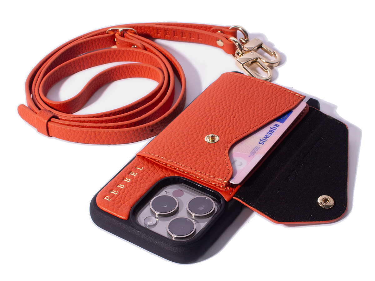 Pebbel Crossbody Case met Koord - iPhone 15 Pro Hoesje Leer Oranje