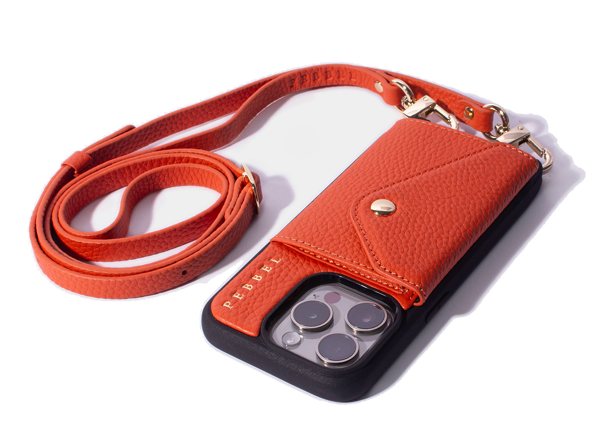 Pebbel Crossbody Case met Koord - iPhone 15 Pro Hoesje Leer Oranje