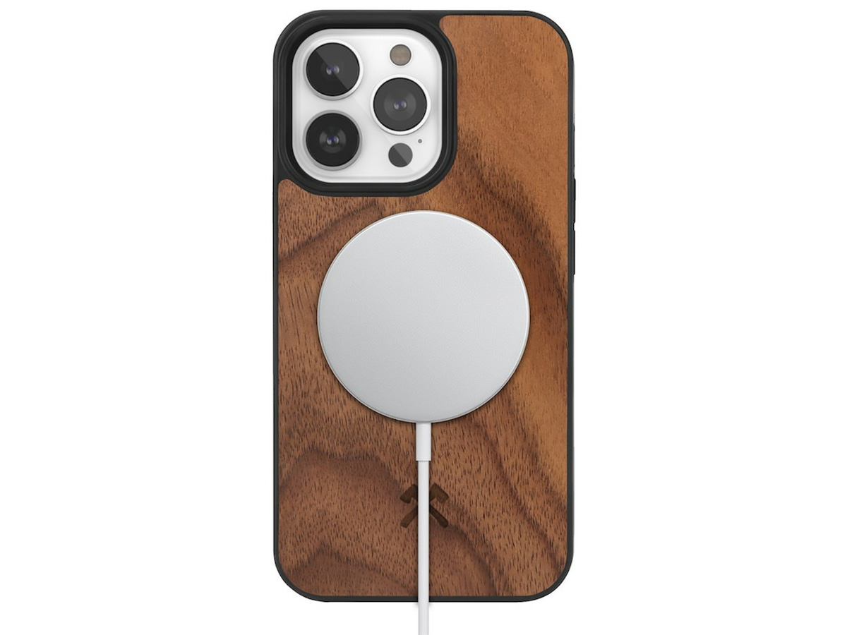 Woodcessories Walnut MagSafe Case - iPhone 15 Pro hoesje van Hout