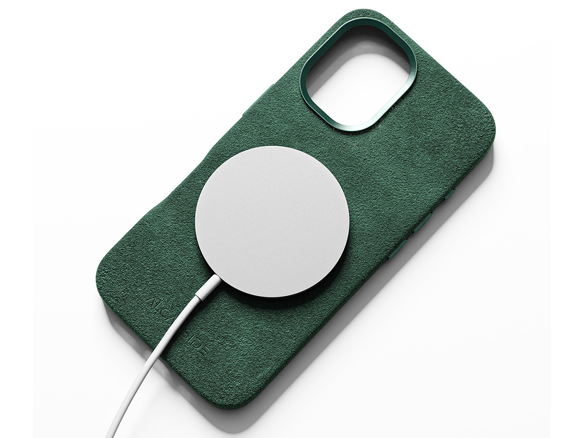 Alcanside Alcantara MagSafe Case Groen - iPhone 16 hoesje