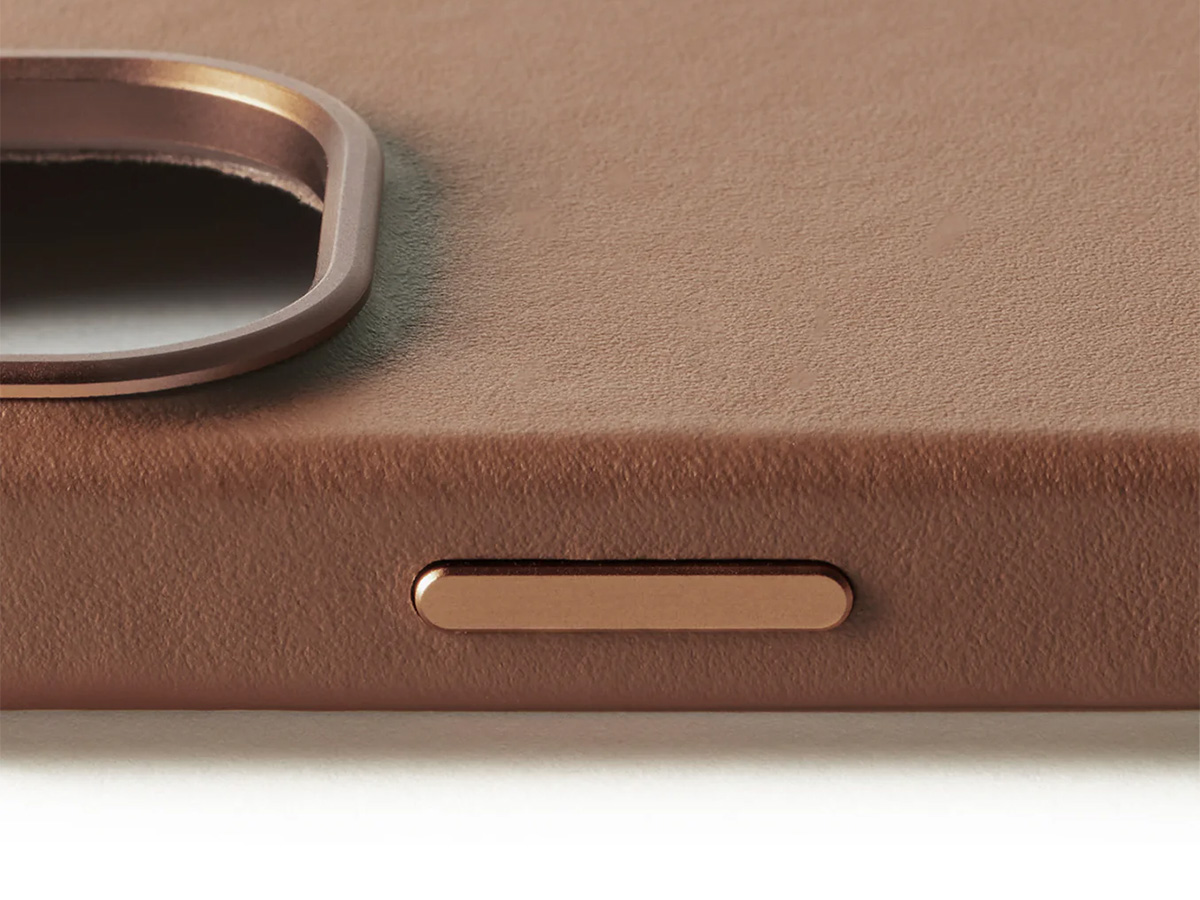 Mujjo Full Leather MagSafe Case Dark Tan - iPhone 16 Hoesje Leer