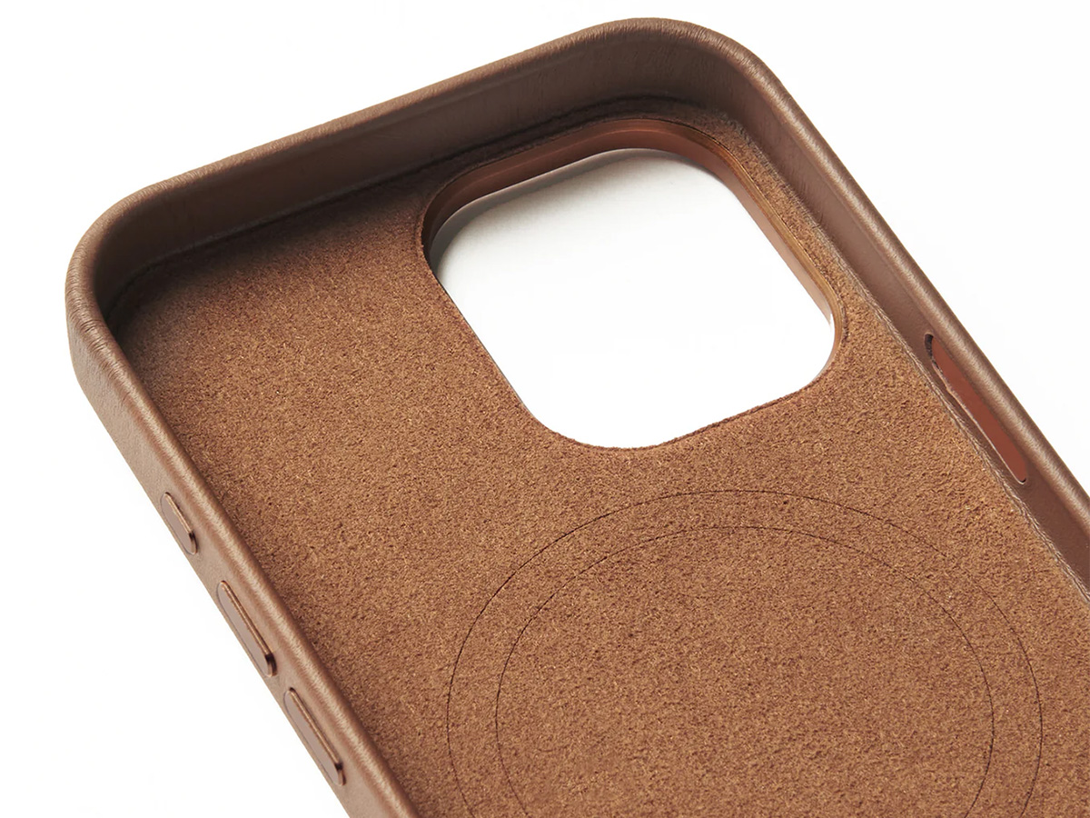 Mujjo Full Leather MagSafe Case Dark Tan - iPhone 16 Hoesje Leer