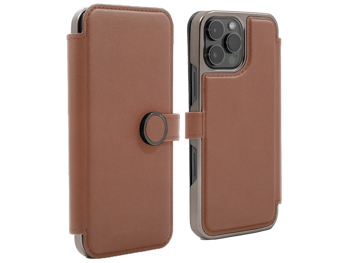 Greenwich Oxford MagSafe Folio Saddle Tan - iPhone 16 Pro Hoesje