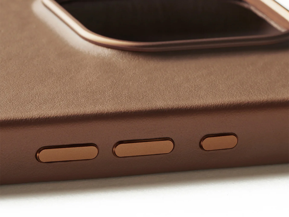 Mujjo Full Leather MagSafe Case Dark Tan - iPhone 16 Pro Hoesje Leer