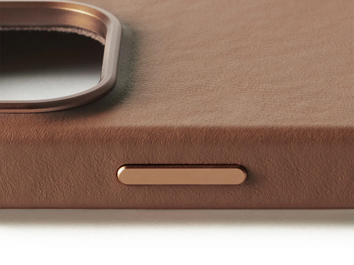 Mujjo Full Leather MagSafe Case Dark Tan - iPhone 16 Pro Hoesje Leer