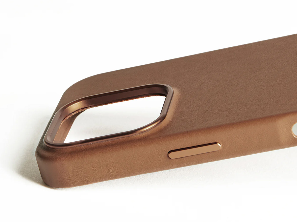 Mujjo Full Leather MagSafe Case Dark Tan - iPhone 16 Pro Hoesje Leer