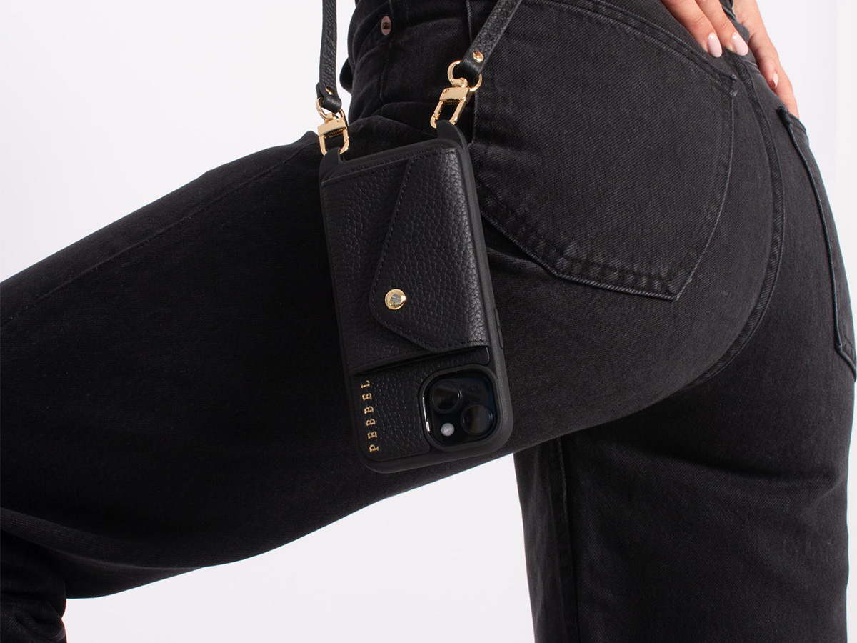 Pebbel Crossbody Case met Koord - iPhone 16 Pro Hoesje Leer Zwart